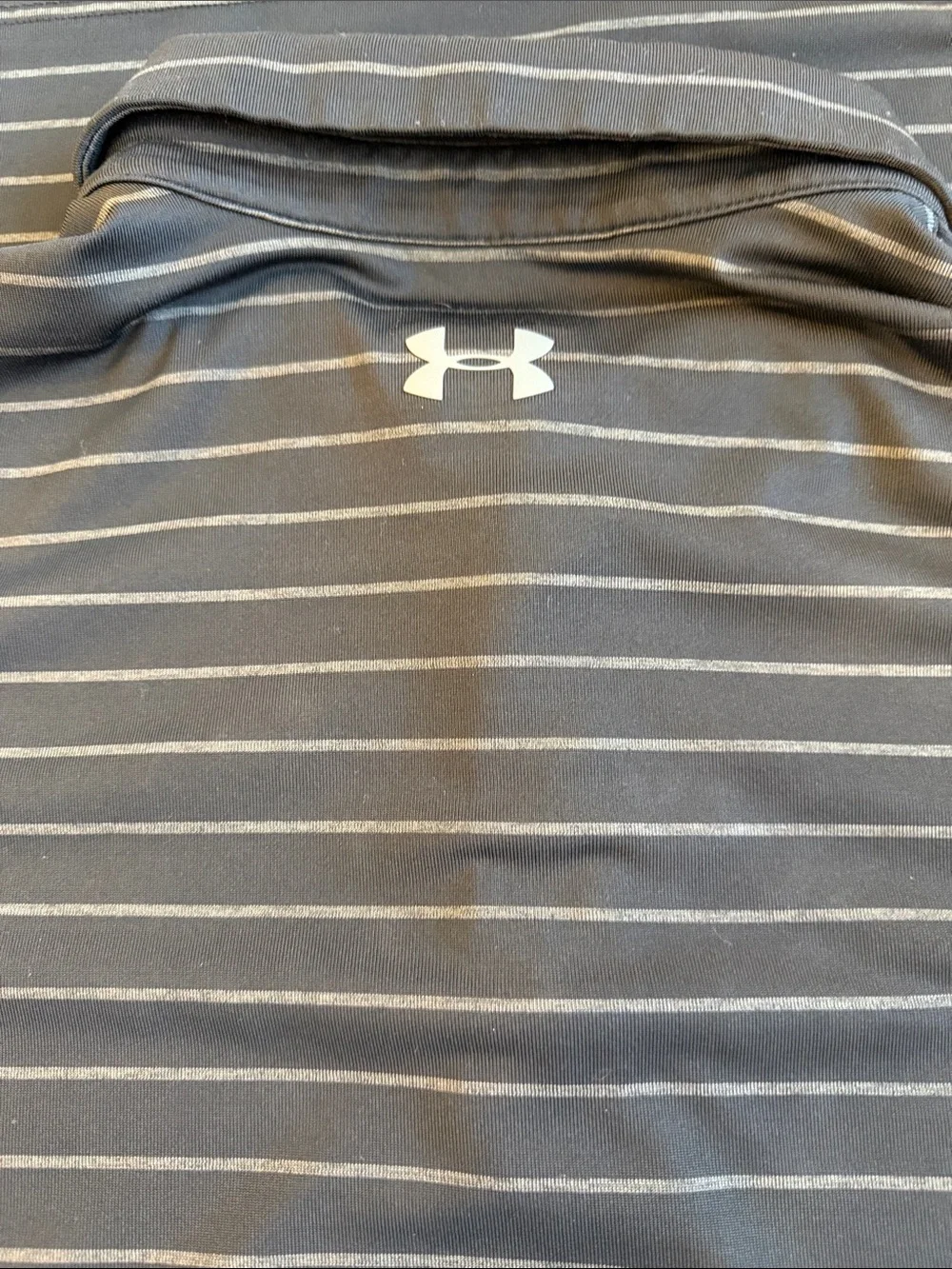 Under Armour | Shirts | Under Armour Mens Black Polo With Thin Gray ...